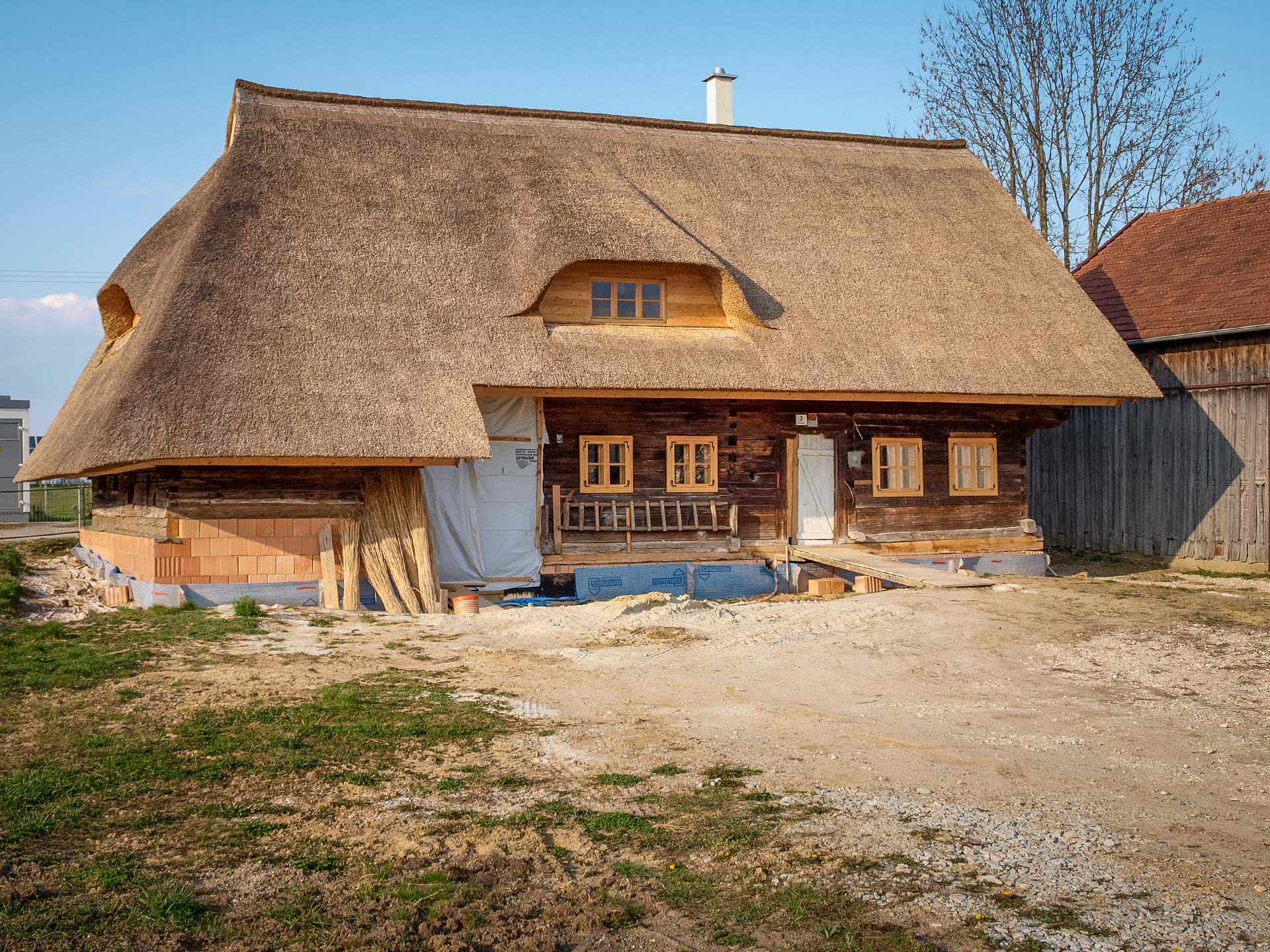 reetdachdecker_berlin_tagwerkerhaus_moos_niederbayern_02