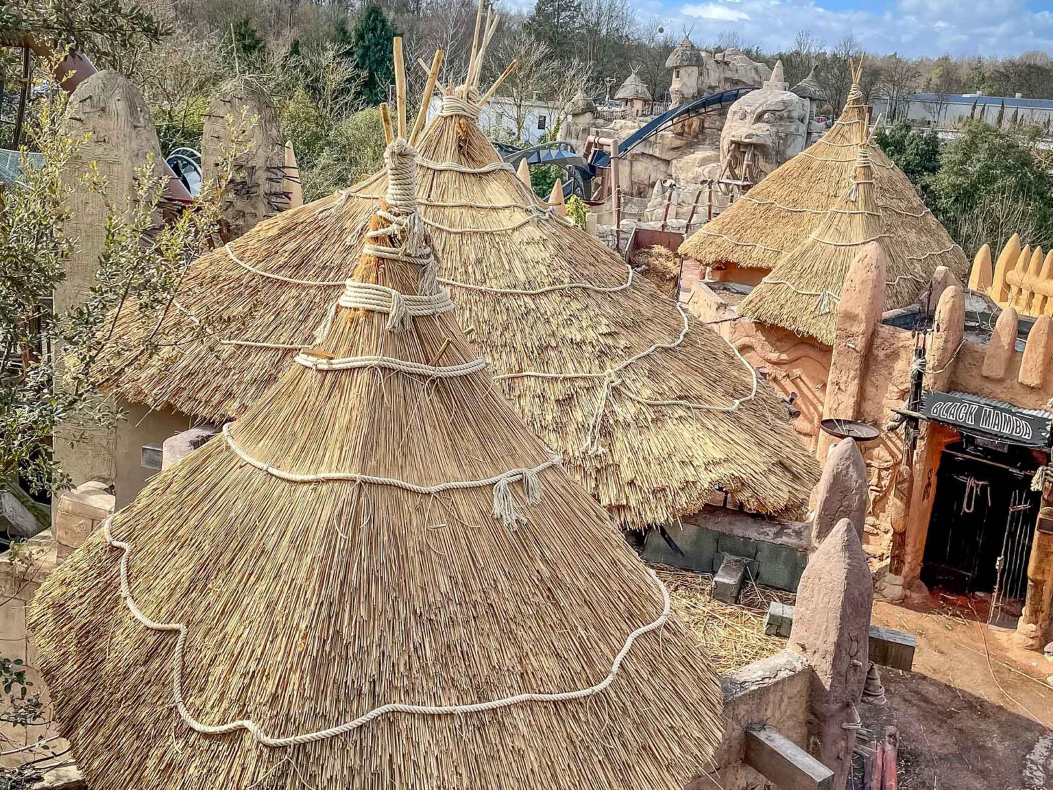 Reetdachdecker_berlin_phantasialand_freizeitpark_bruehl_02-1536x1152