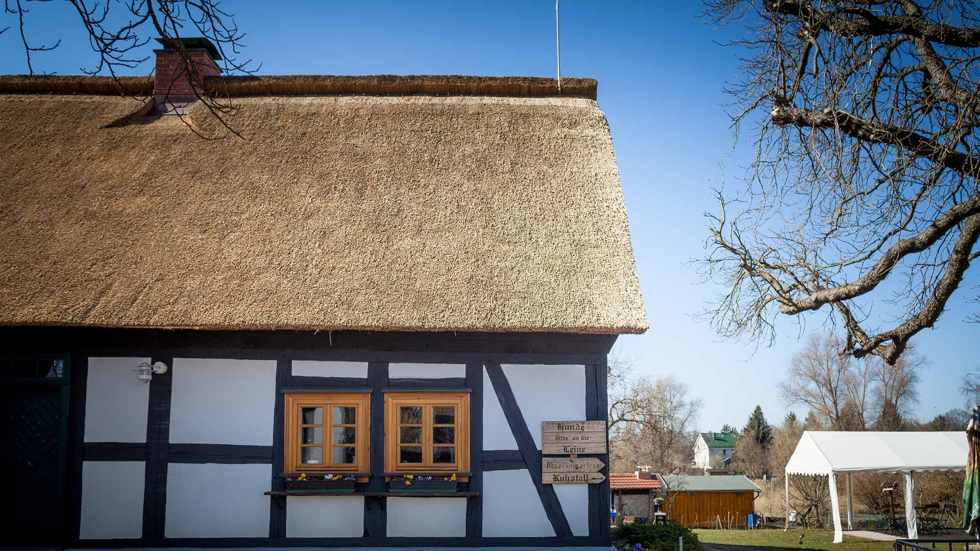 reetdach-berlin, heimatmuseum-erkner_Museumshof am Sonnenluch