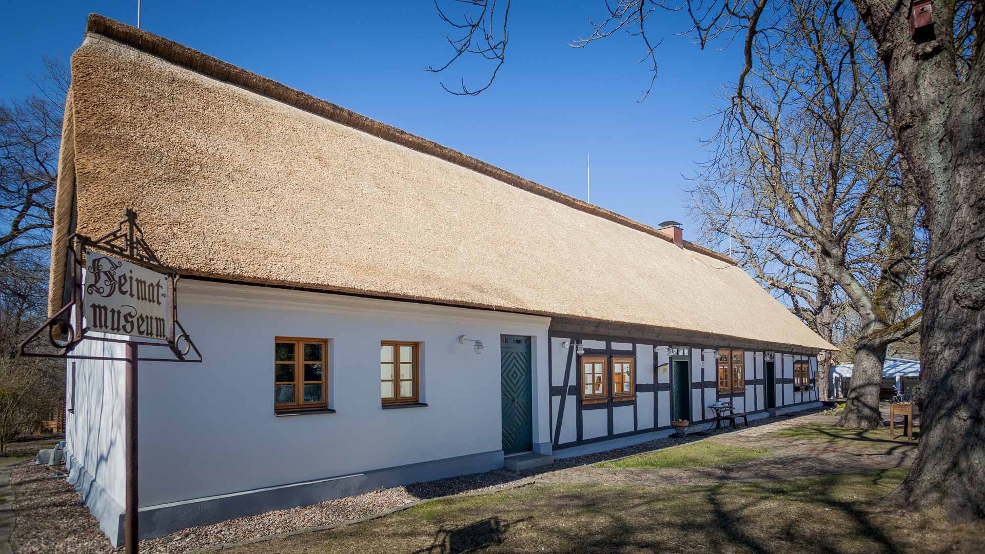 reetdach-berlin, heimatmuseum-erkner_Museumshof am Sonnenluch